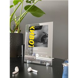 вышел покурить - живот - постер Spotify