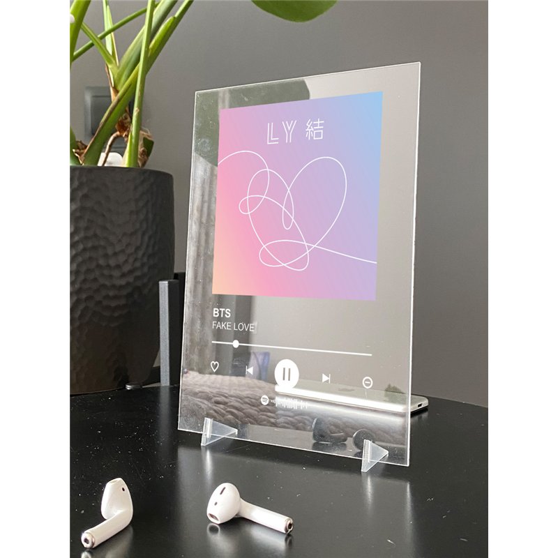 BTS - FAKE LOVE - постер Spotify