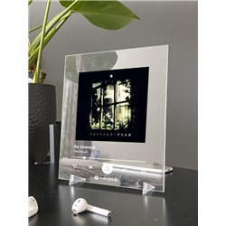 Честный - За спиной - постер Spotify