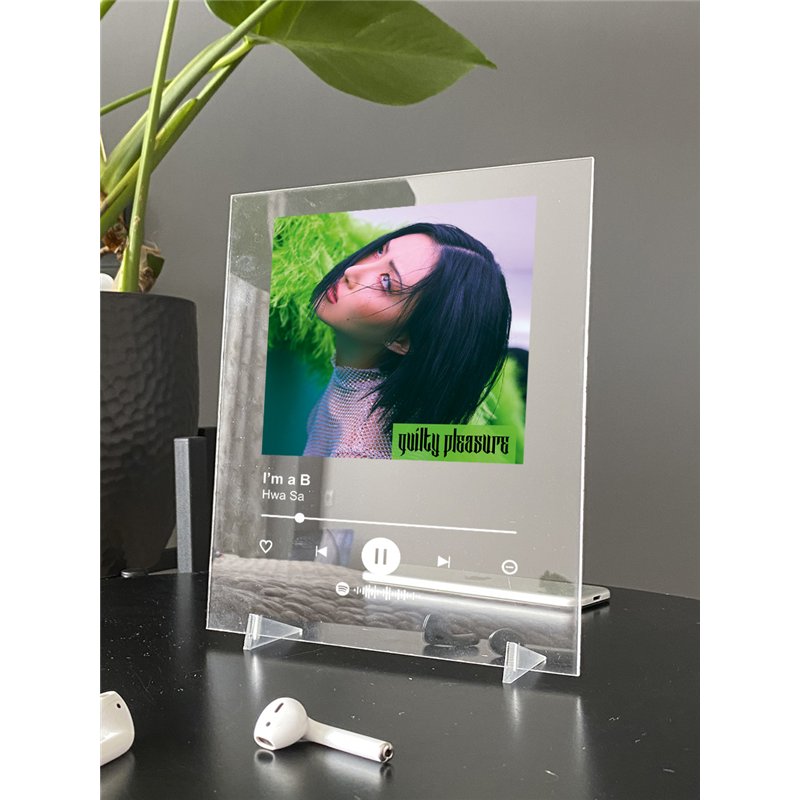 Hwasa - Im a - постер Spotify
