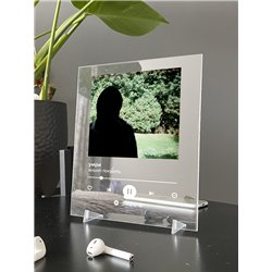 вышел покурить - умри - постер Spotify