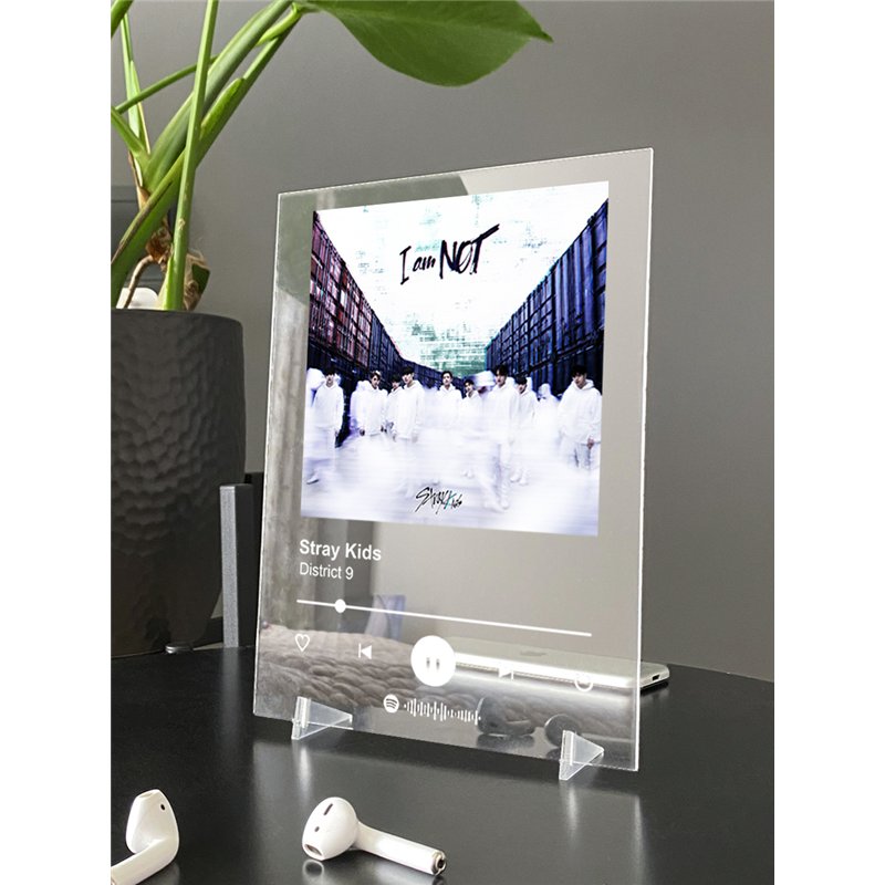 Stray Kids - District 9 - постер Spotify