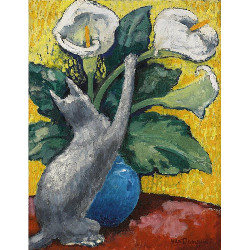 Кошка, играющая с цветами