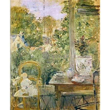 Кукла на веранде