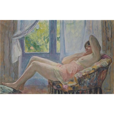 женщина в кресле