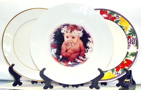 Тарелки с фотографией на заказ в СПб, напечатать и сделать в подарок фото на тарелке